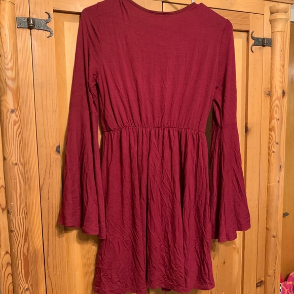 Flare sleeve dress - Picture 4 of 5